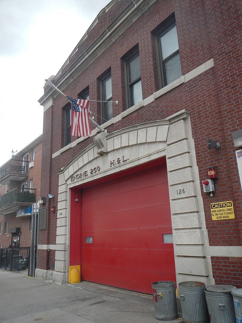 Engine_250_house_126_Foster_Av_Kensington_jeh