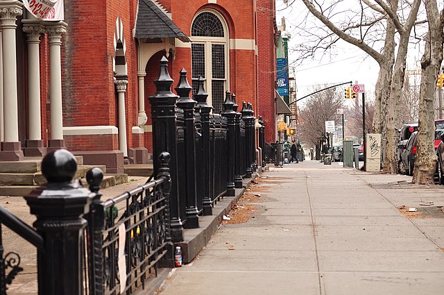 Greenpoint,_Brooklyn,_NY,_USA_-_panoramio