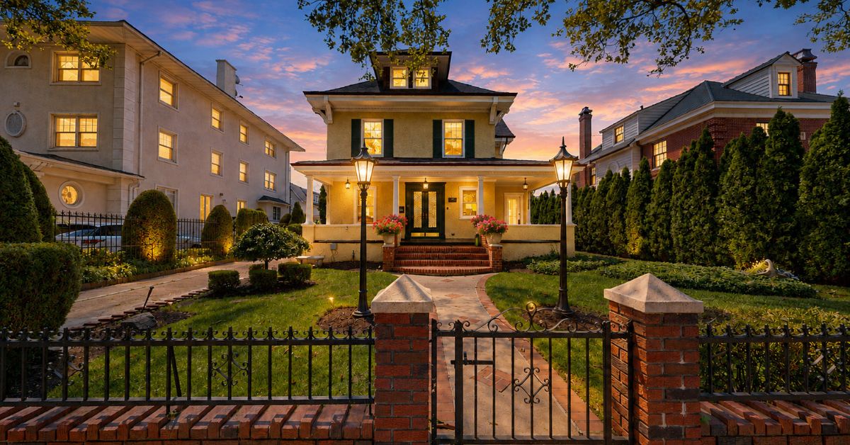 Bay Ridge luxury home